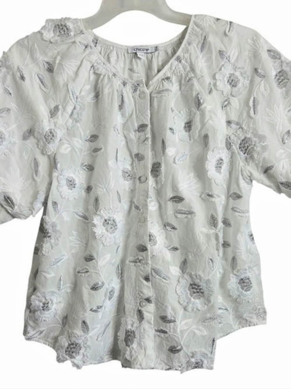 Chico's Feminine Floral Embroidered Blouse in White & Silver Size 10 (1.5)